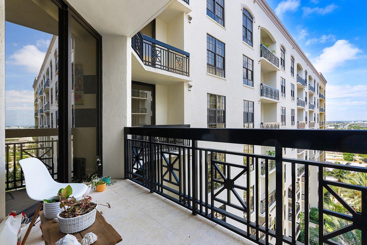 801 S Olive Avenue 1418