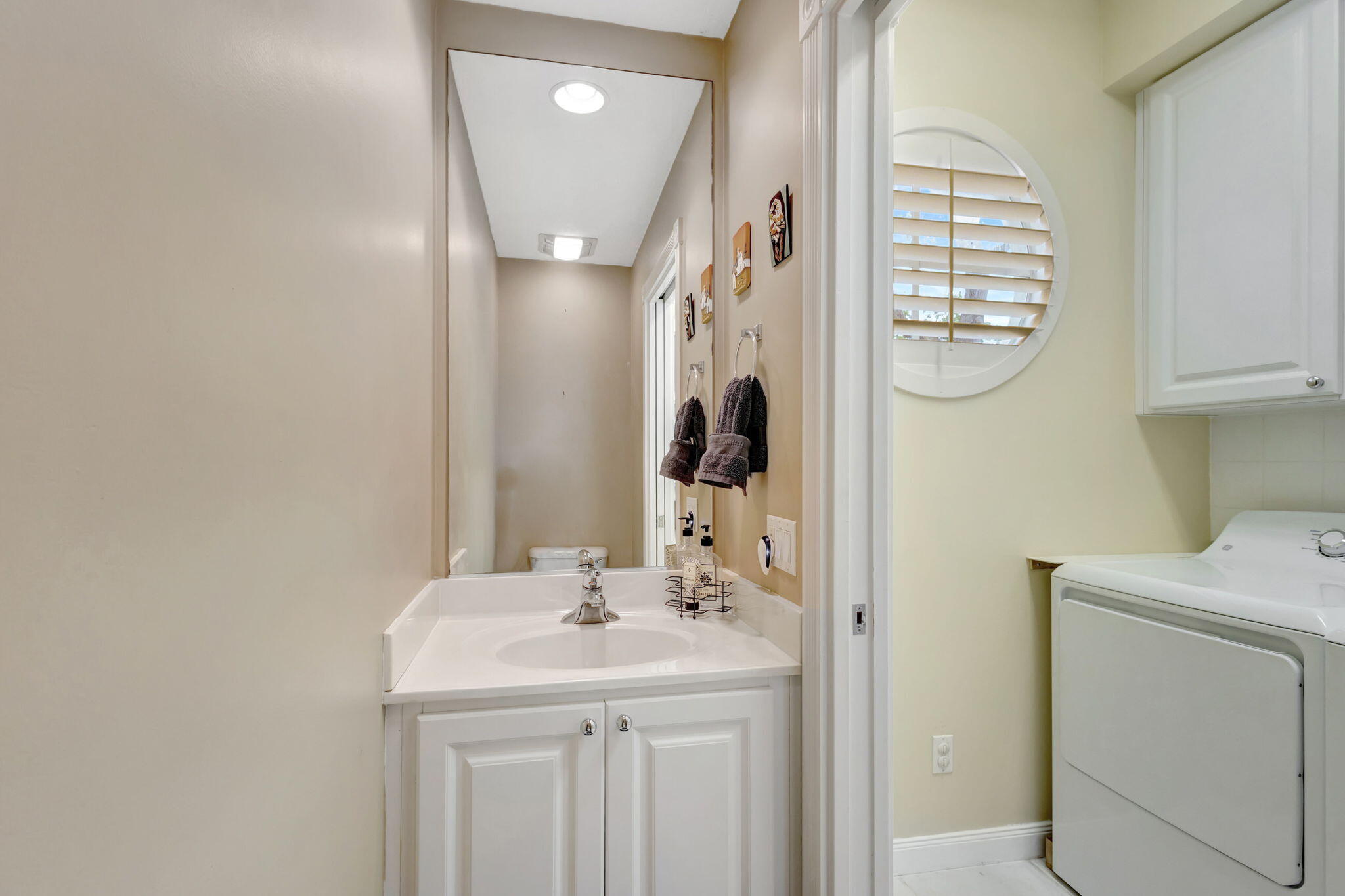 178 Santa Barbara Way