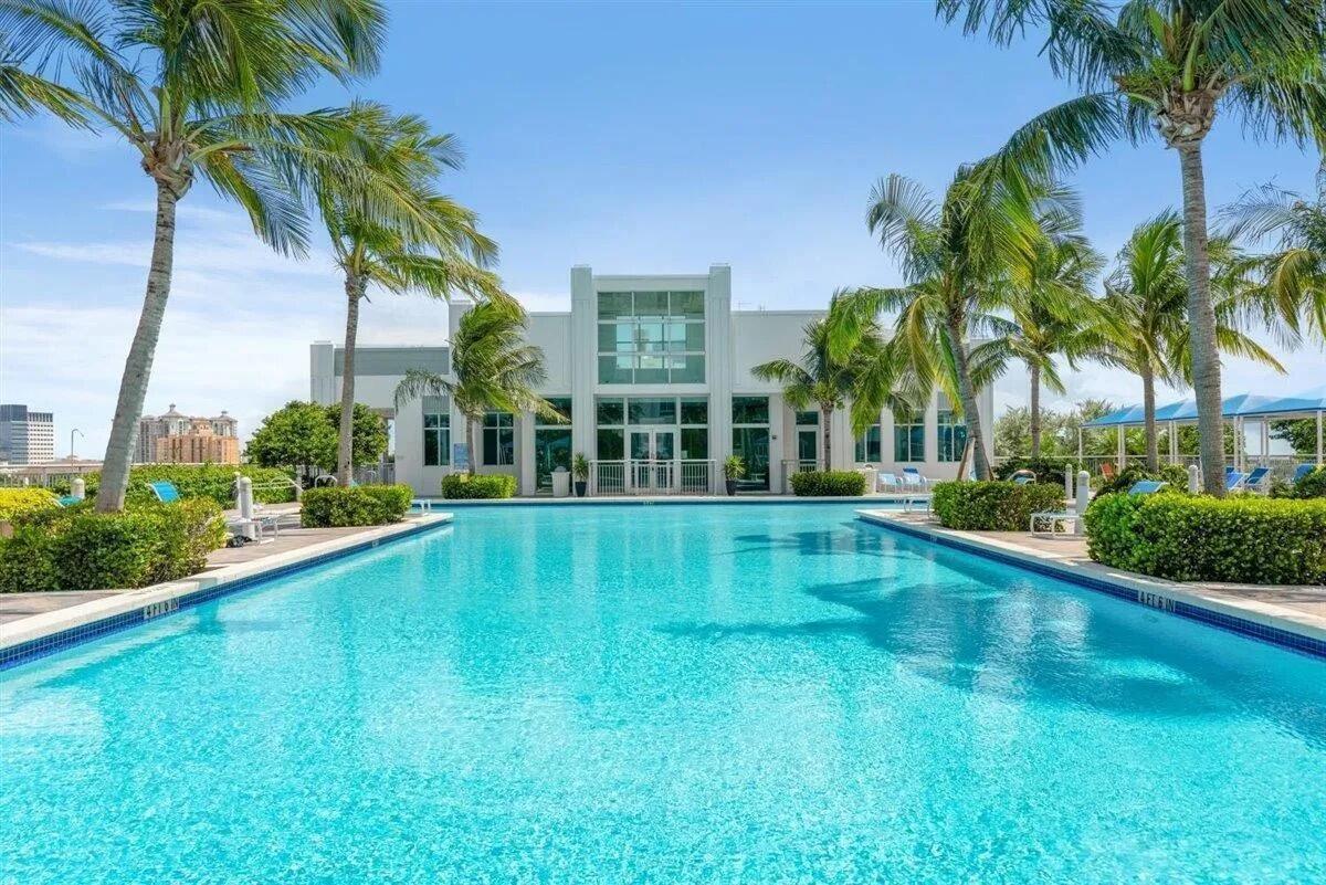 300 S Australian Avenue 1101