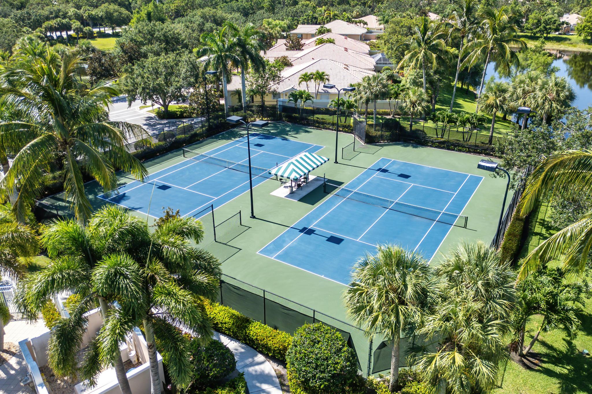 5019 Magnolia Bay Circle