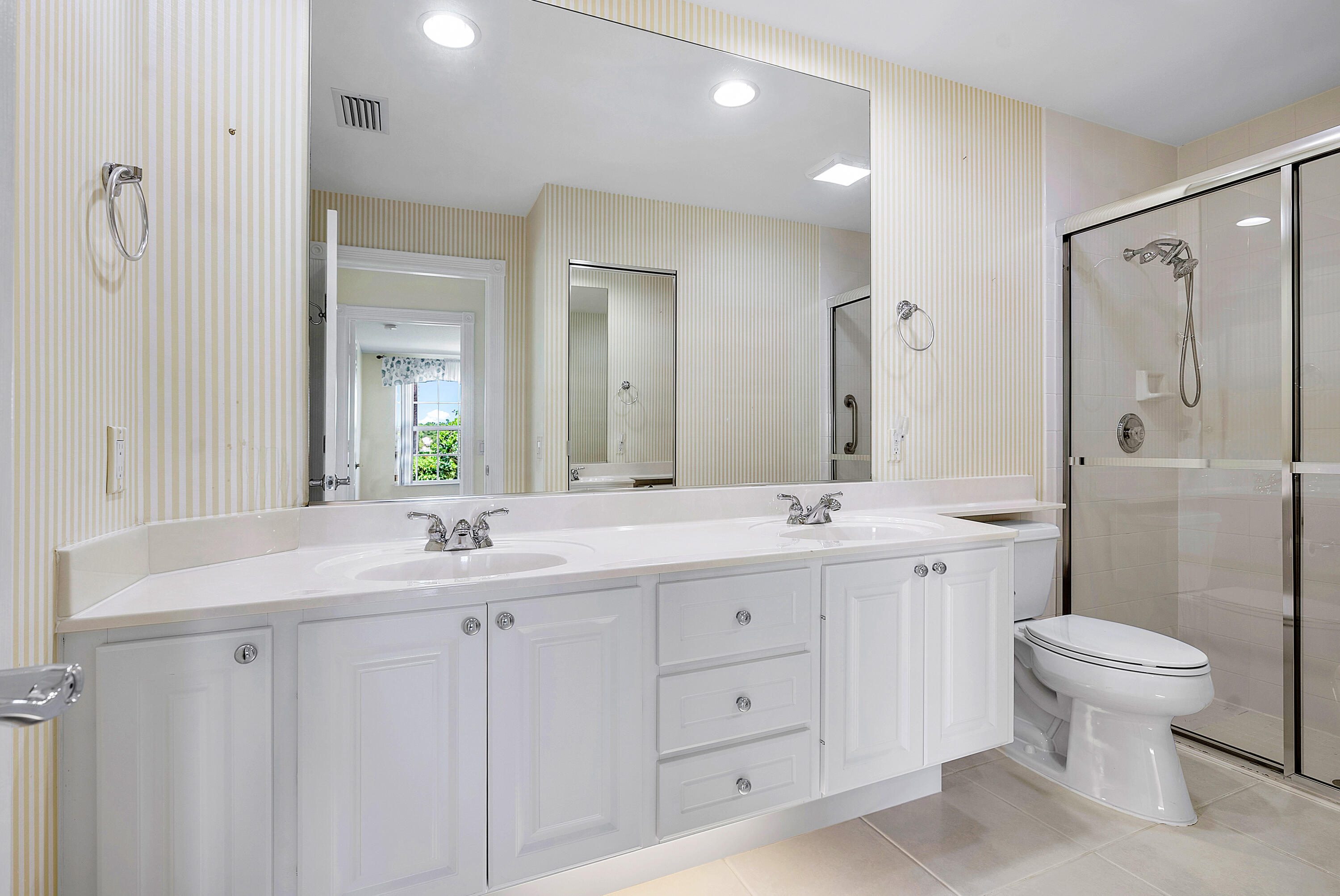5019 Magnolia Bay Circle