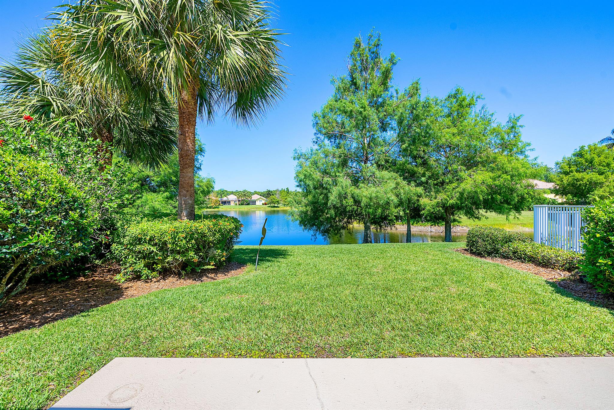 5019 Magnolia Bay Circle