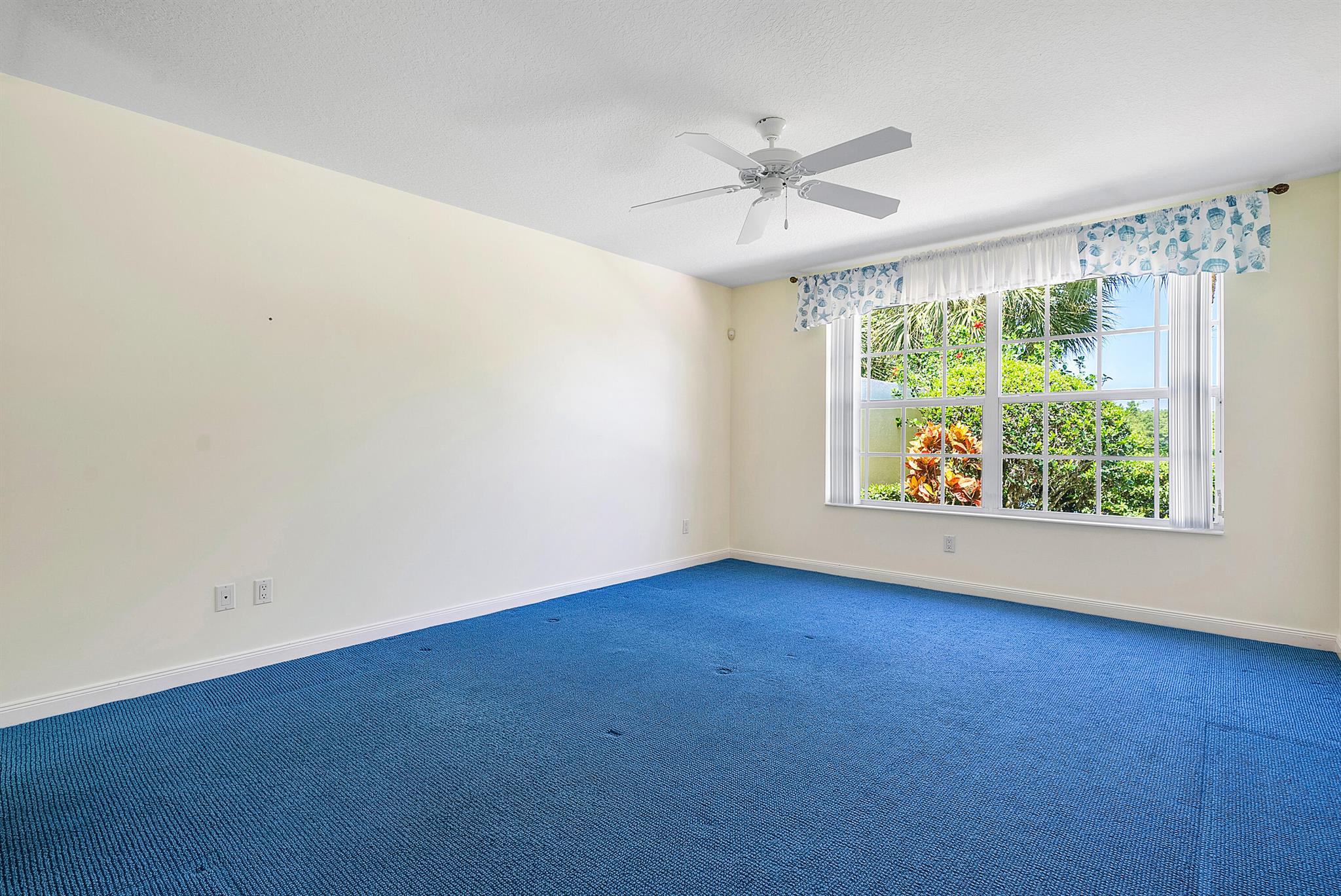 5019 Magnolia Bay Circle