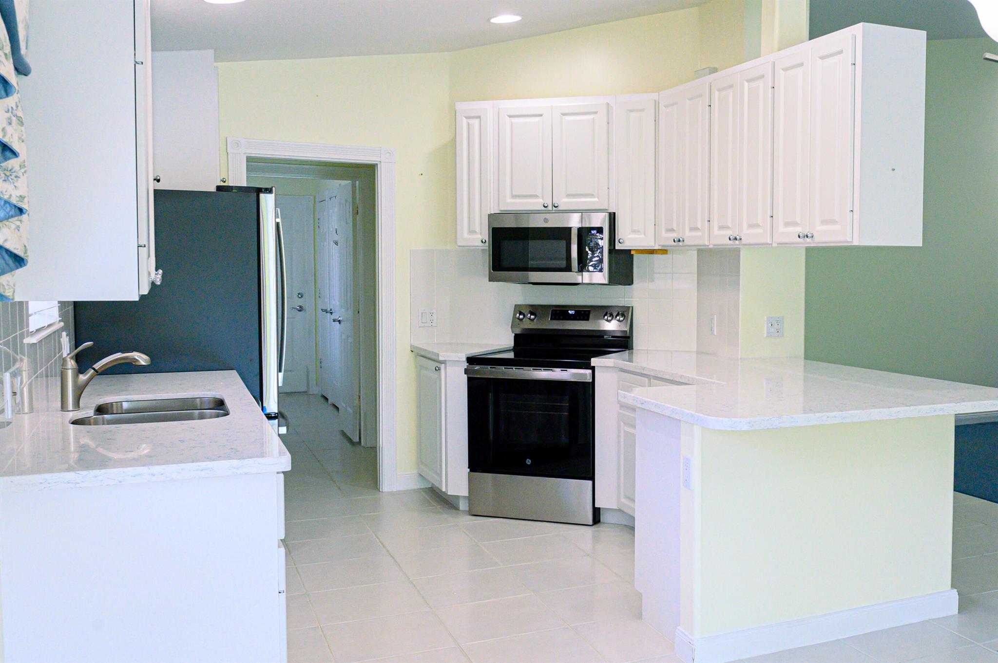 5019 Magnolia Bay Circle