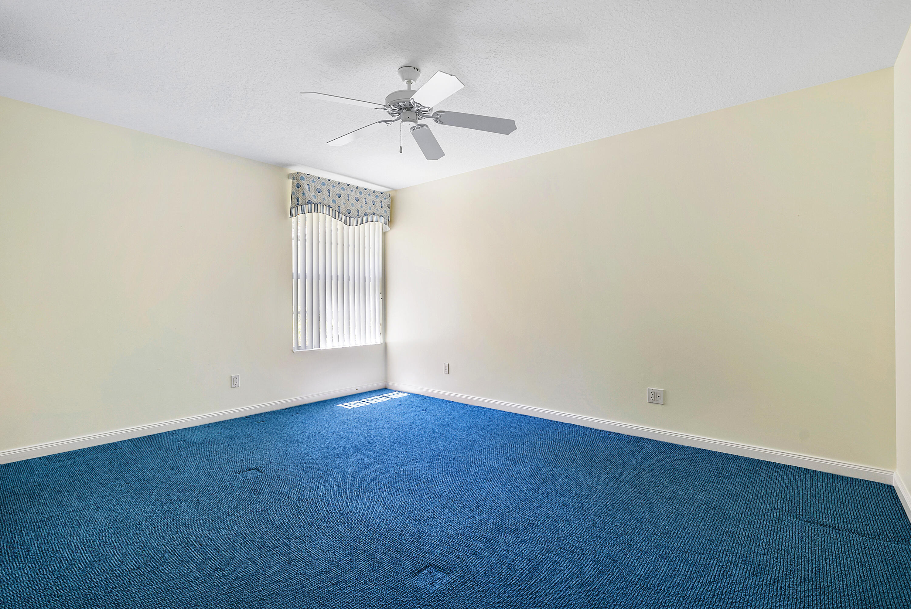 5019 Magnolia Bay Circle