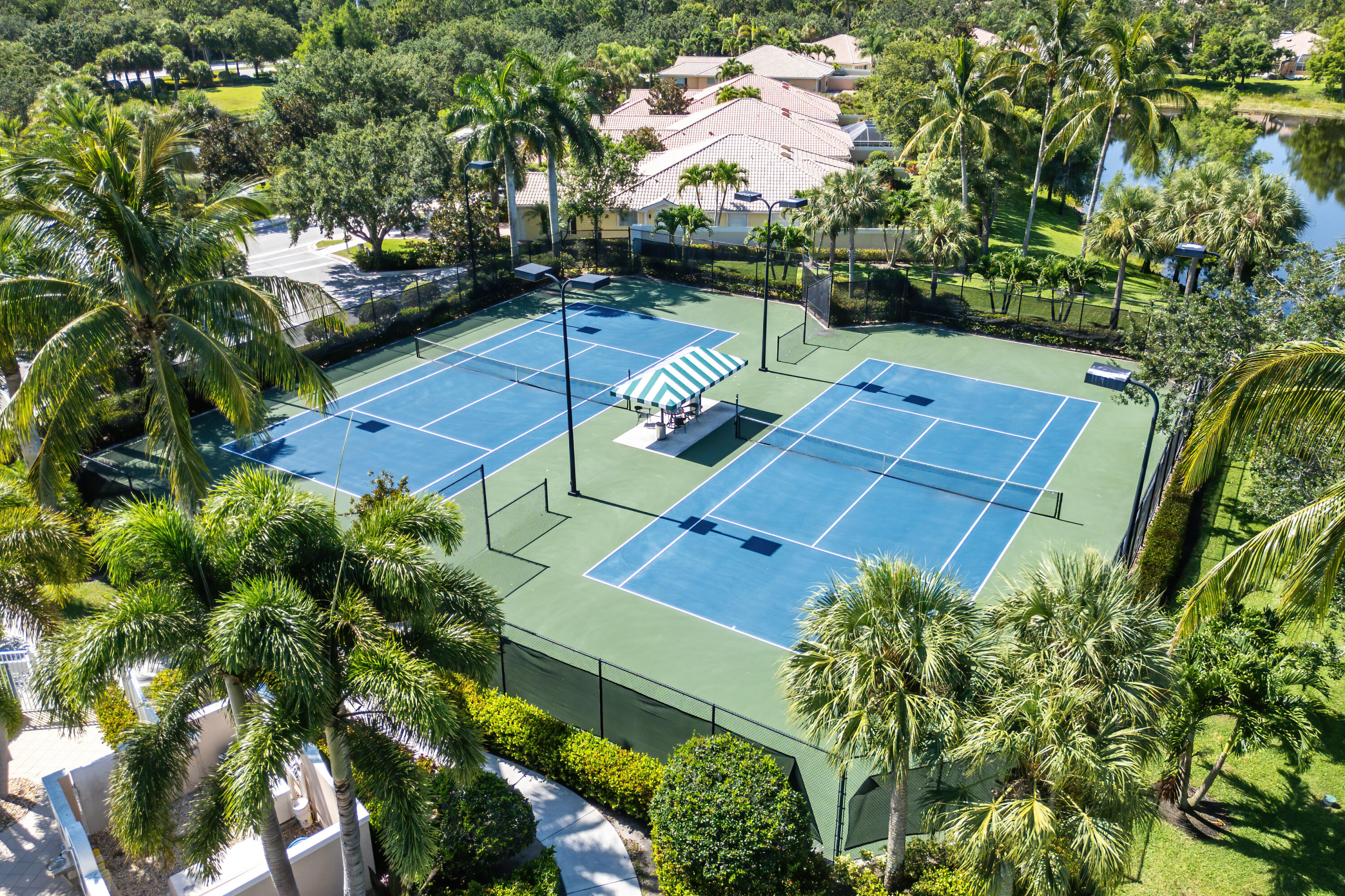 5019 Magnolia Bay Circle