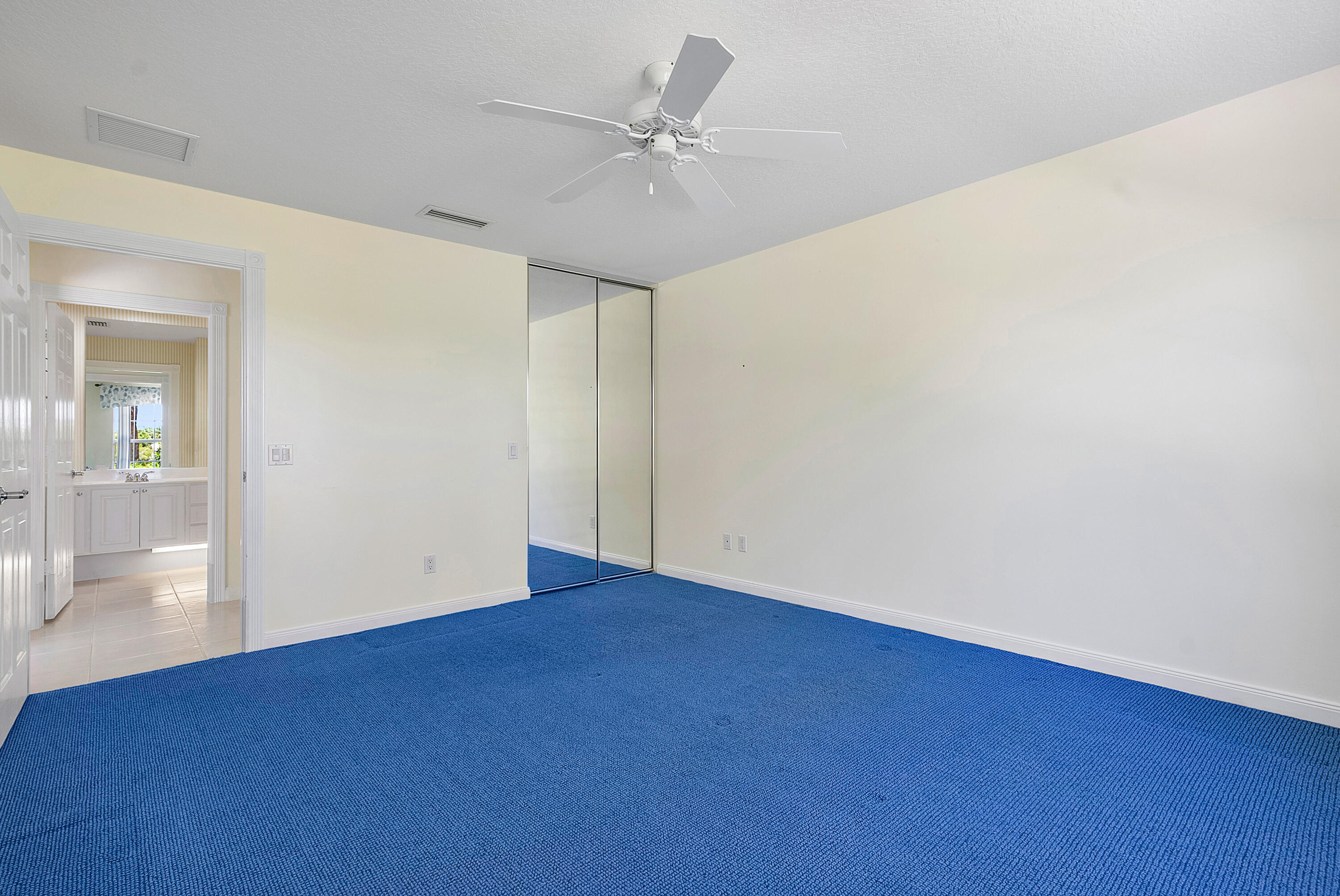 5019 Magnolia Bay Circle