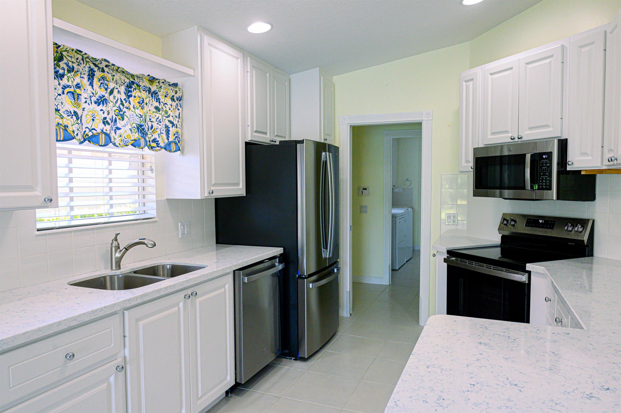 5019 Magnolia Bay Circle