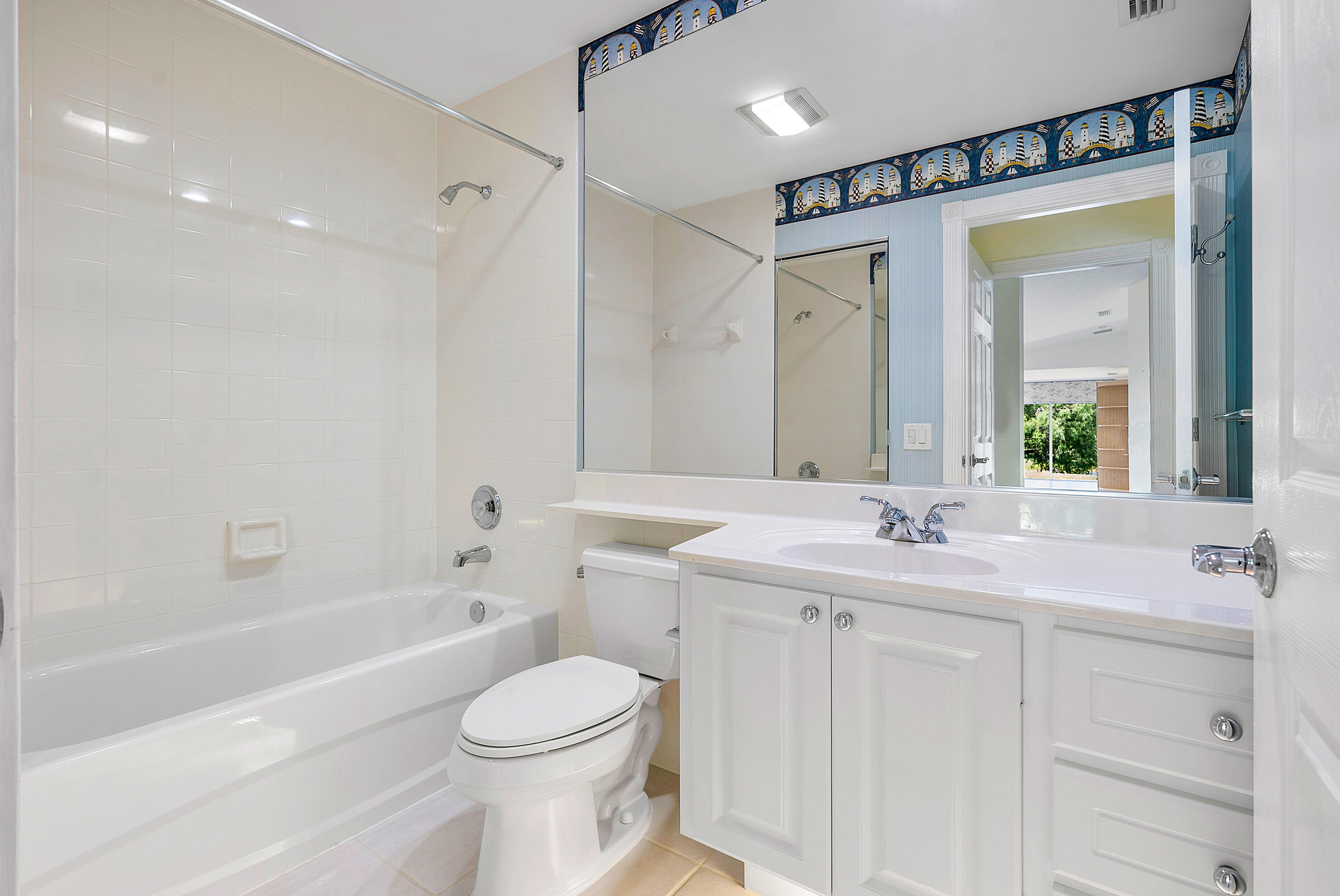 5019 Magnolia Bay Circle