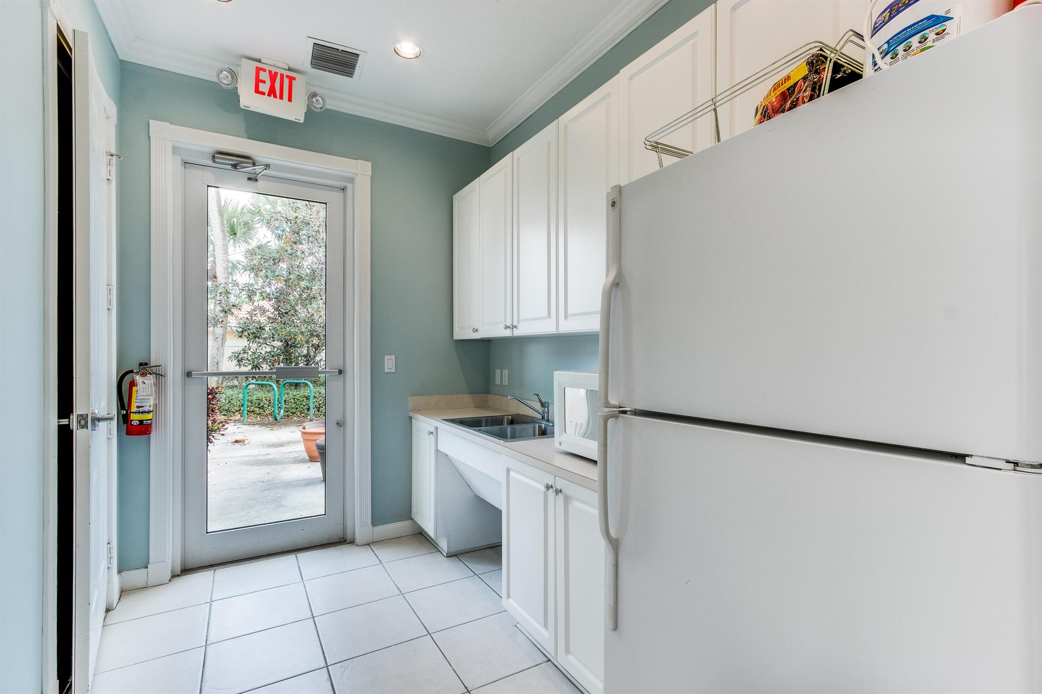 5019 Magnolia Bay Circle