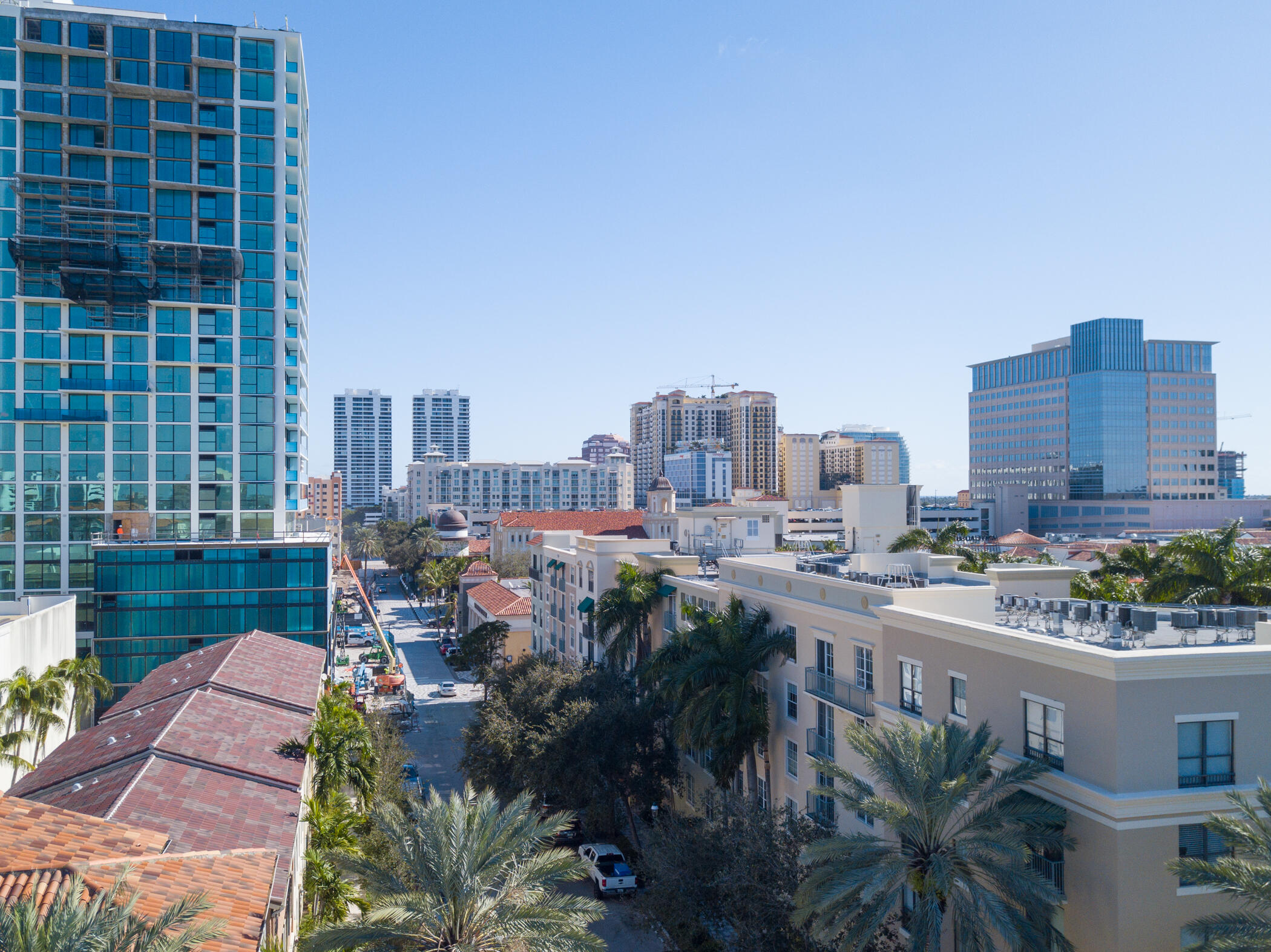 687 Hibiscus Street