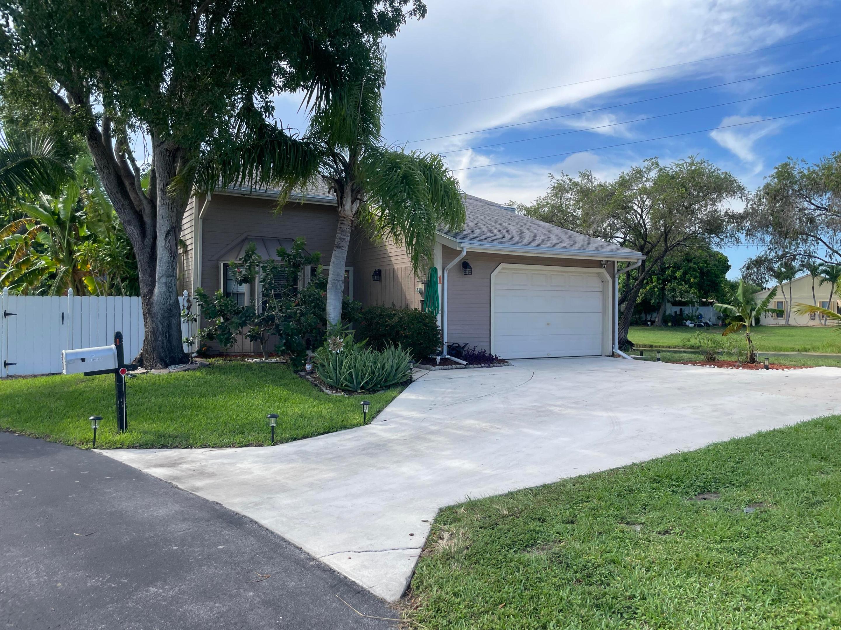 1 Paxford Lane