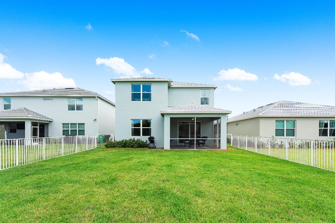 12330 SW Myrtle Oak Drive