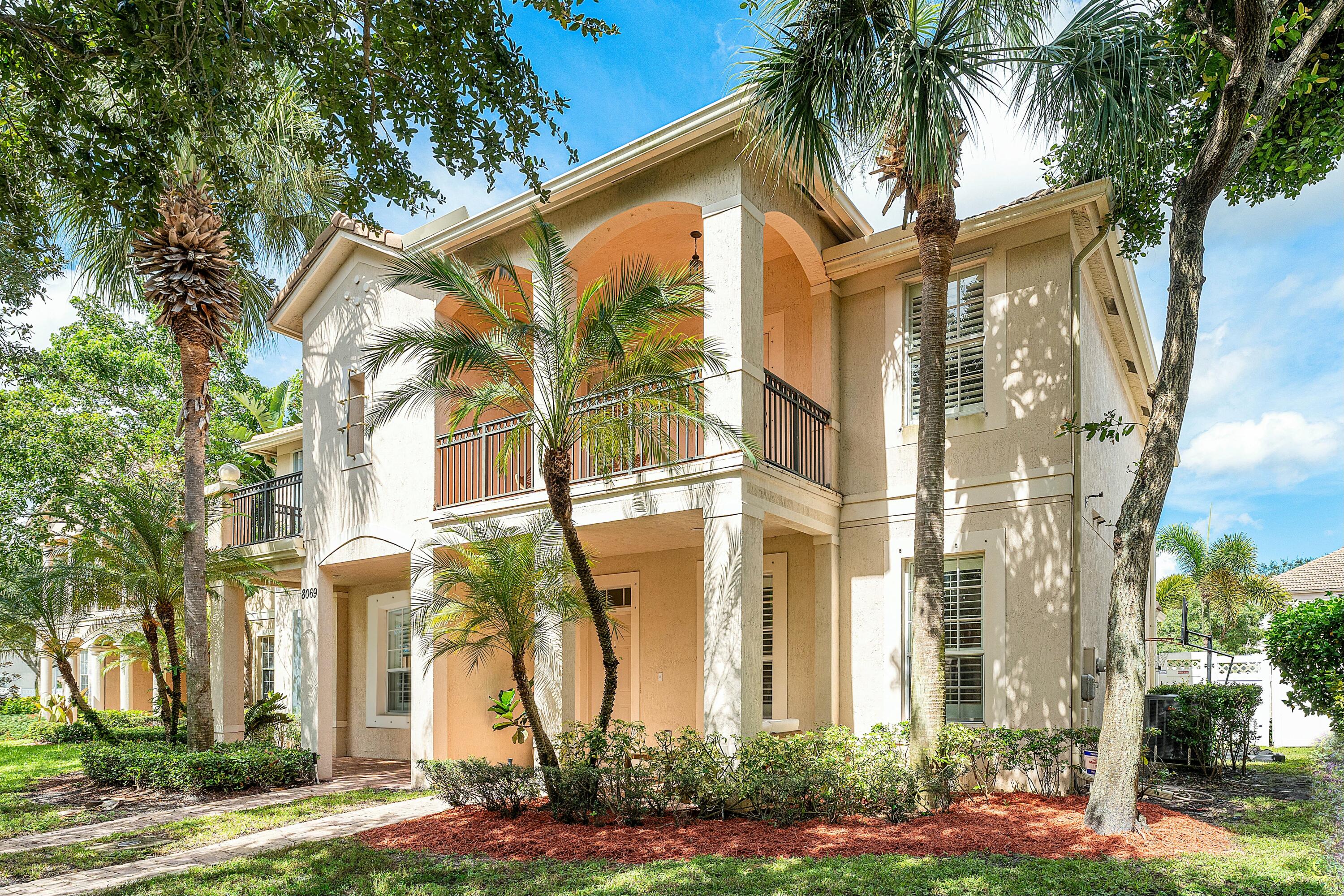 8067 Murano Circle