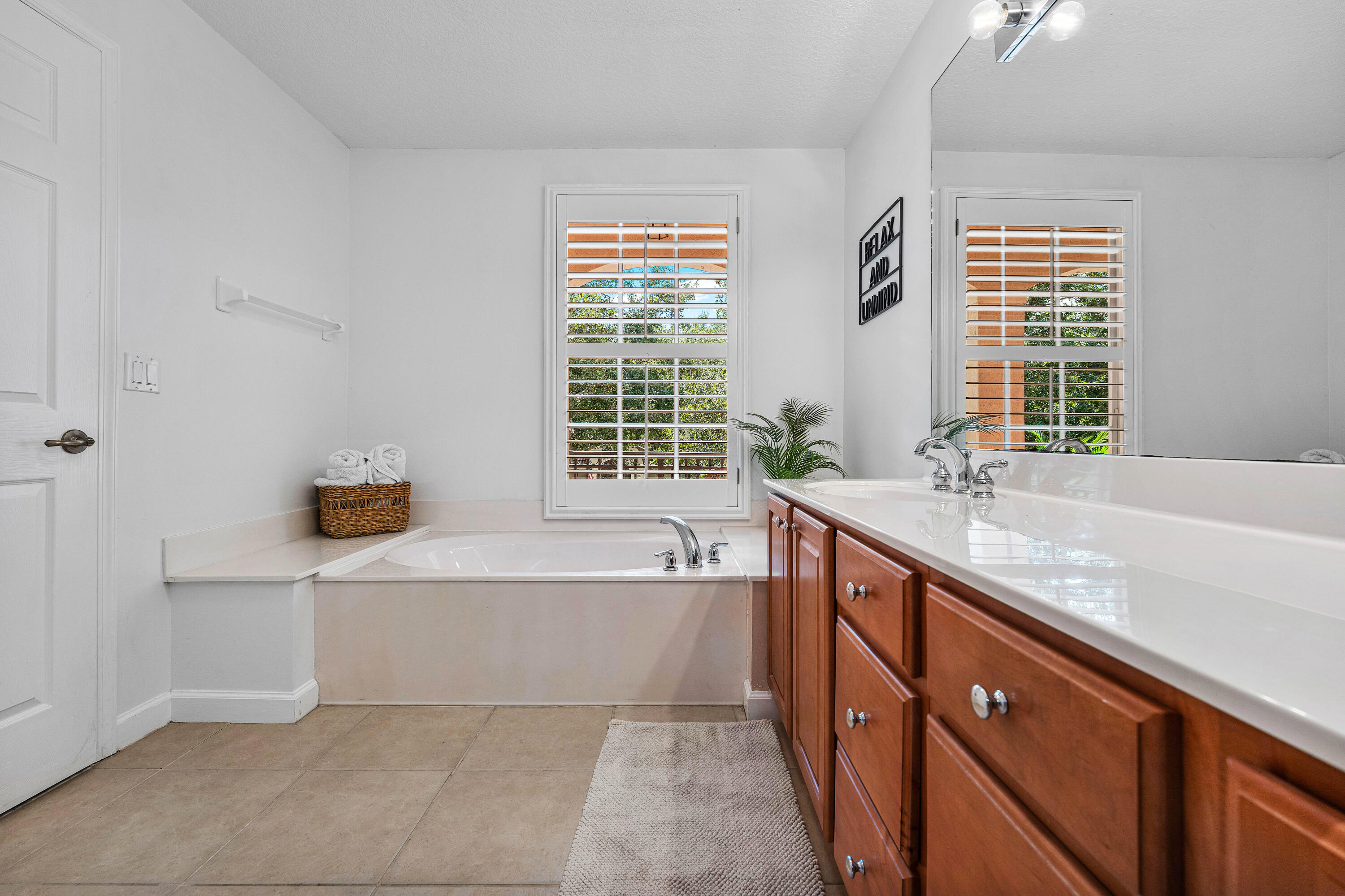 8067 Murano Circle