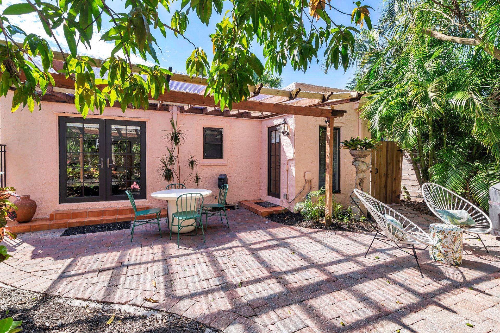 827 Ardmore Road