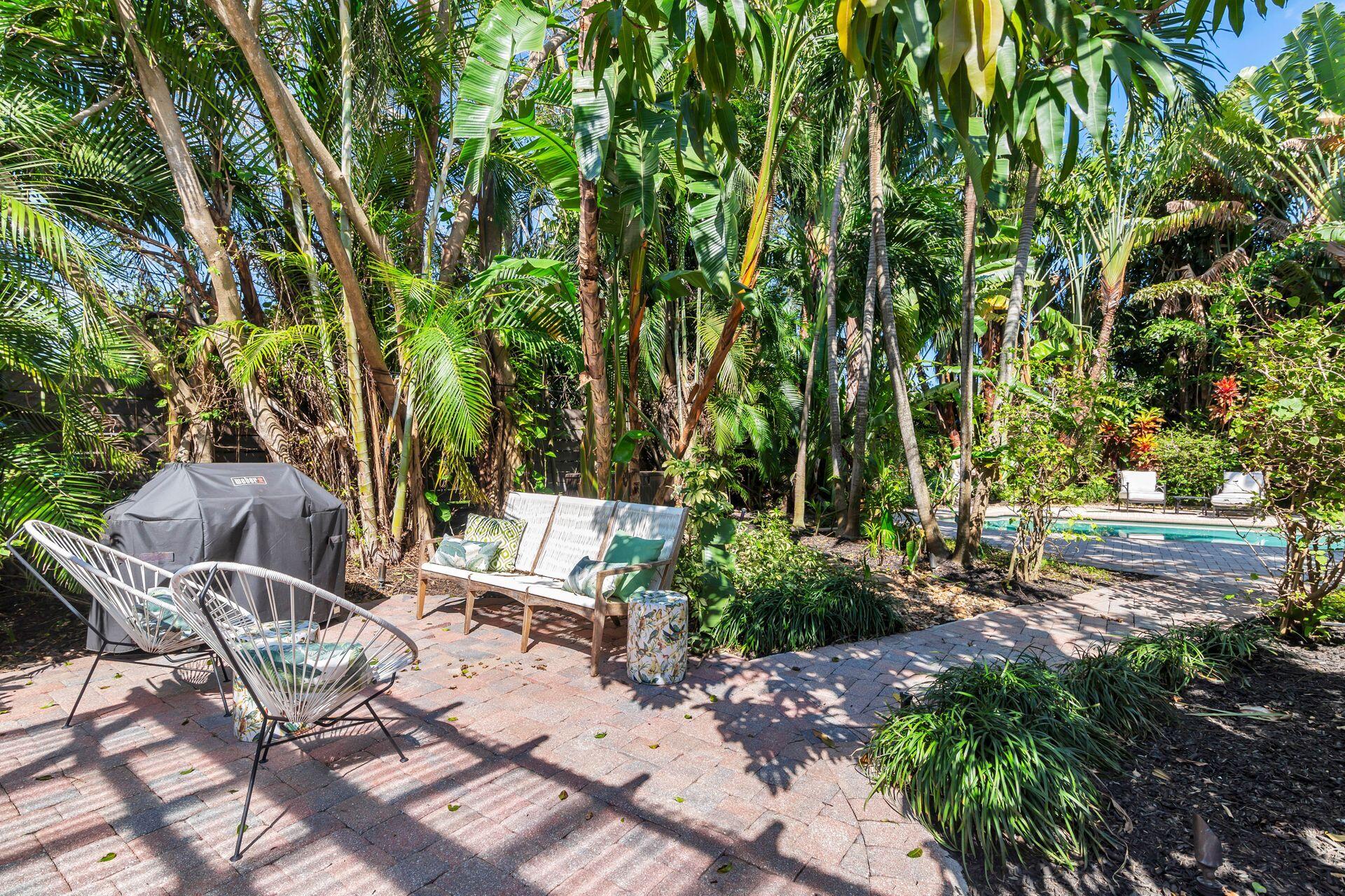 827 Ardmore Road