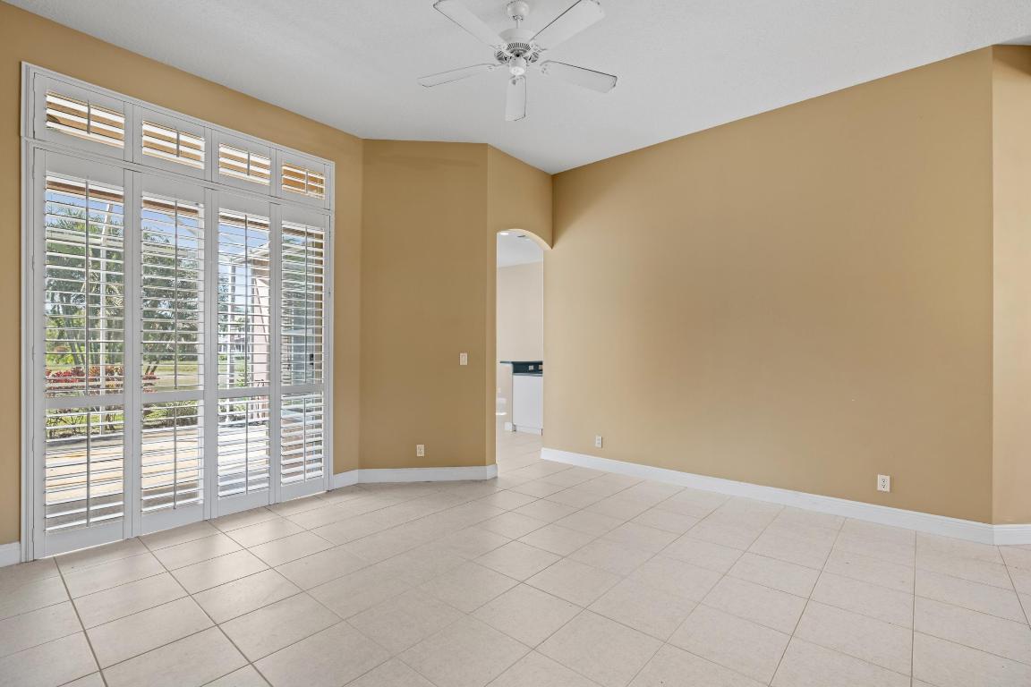 255 N Spoonbill Lane N