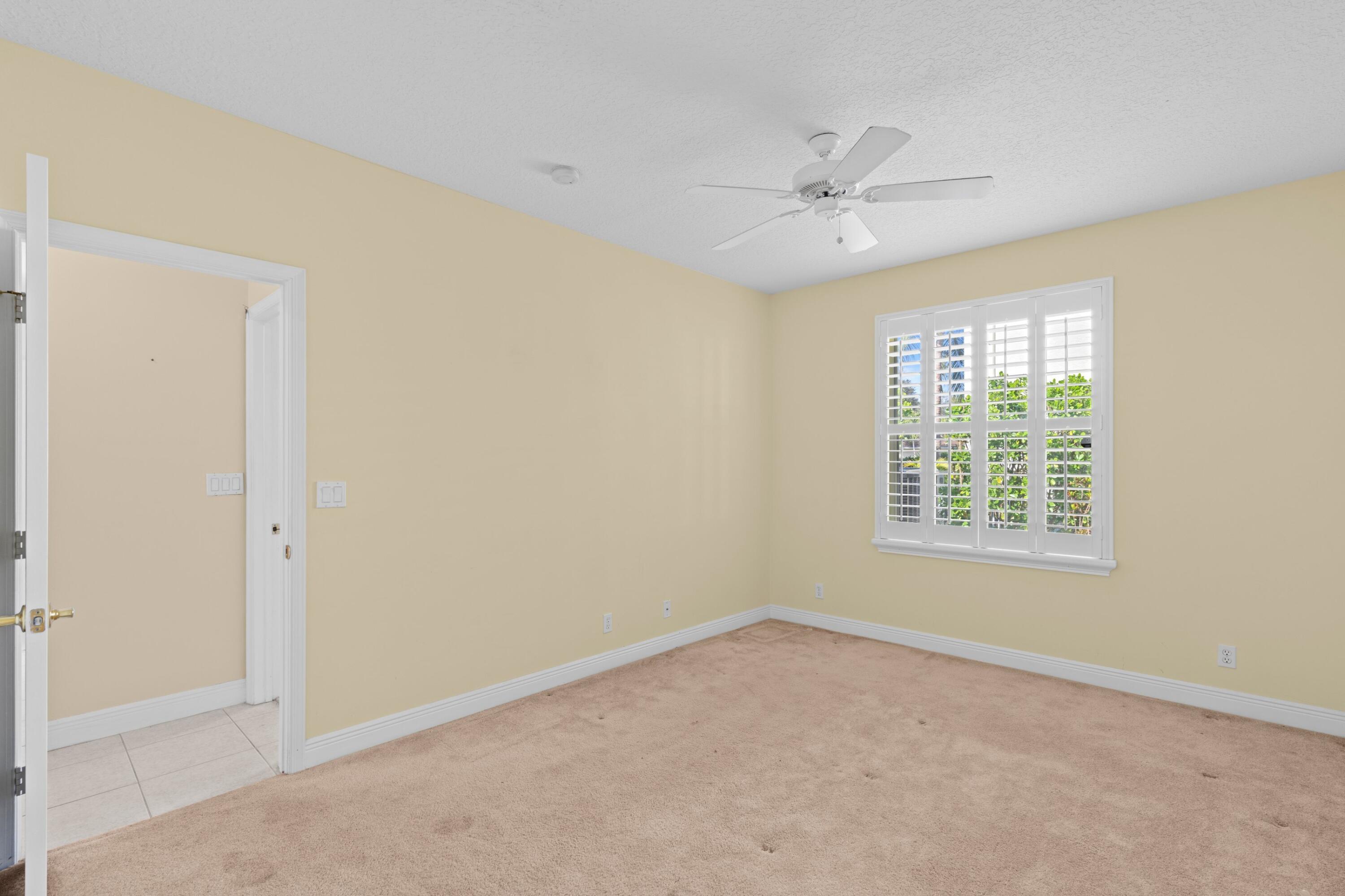 255 N Spoonbill Lane N