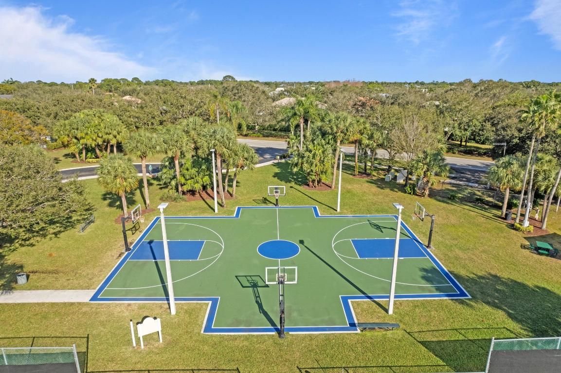 255 N Spoonbill Lane N