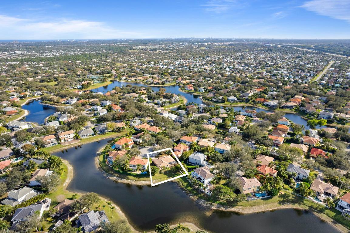 255 N Spoonbill Lane N