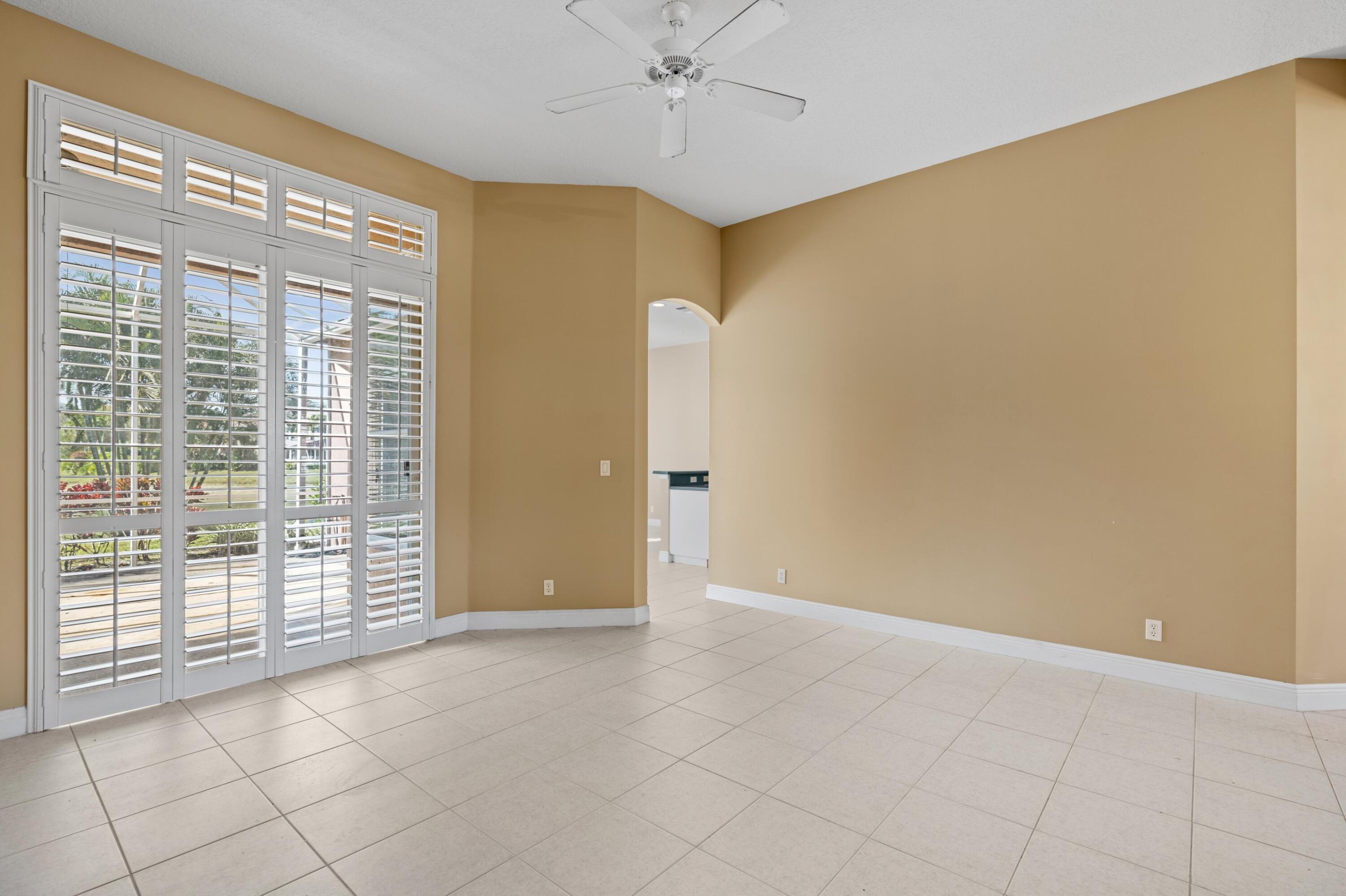 255 N Spoonbill Lane N