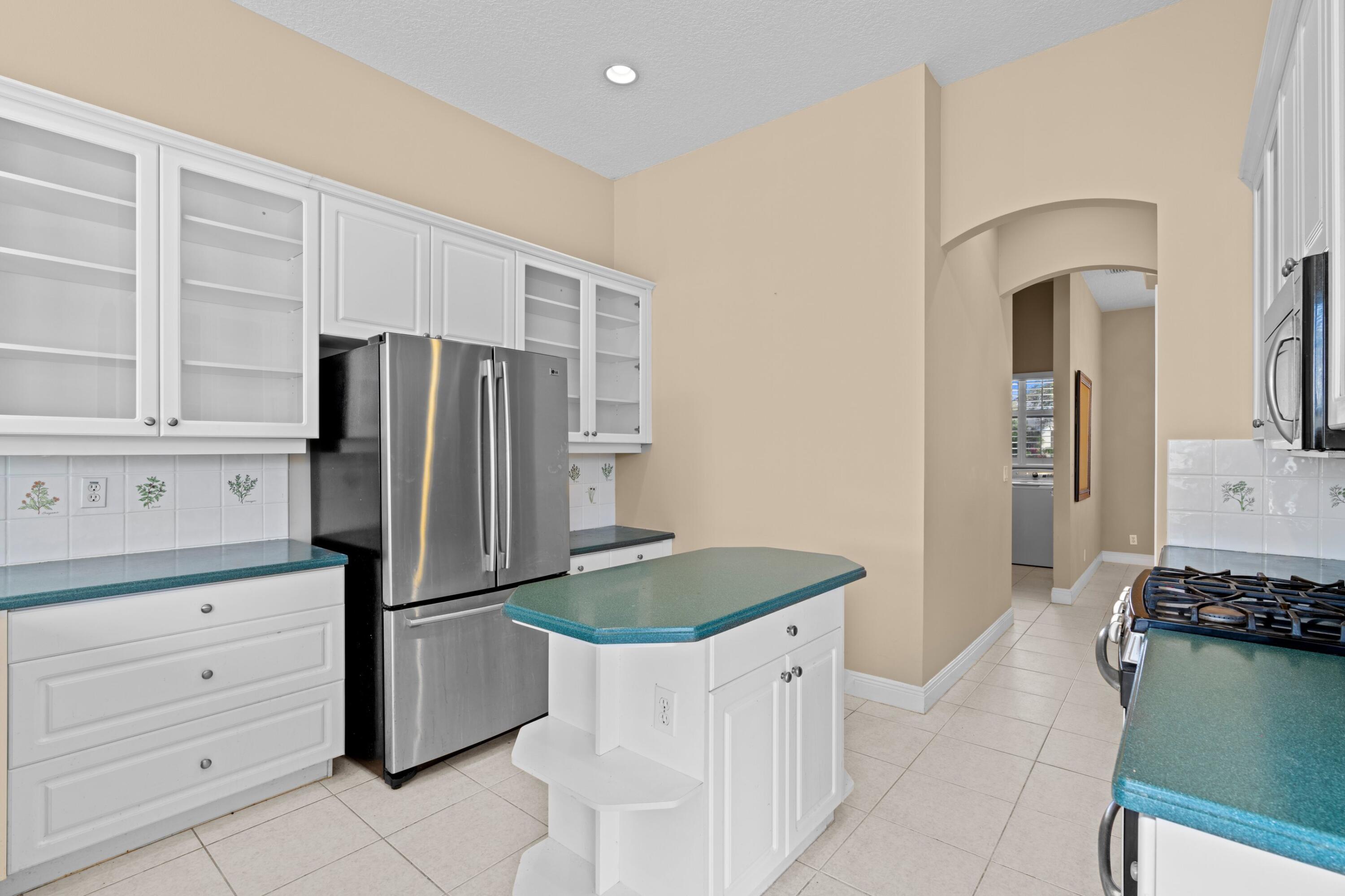 255 N Spoonbill Lane N