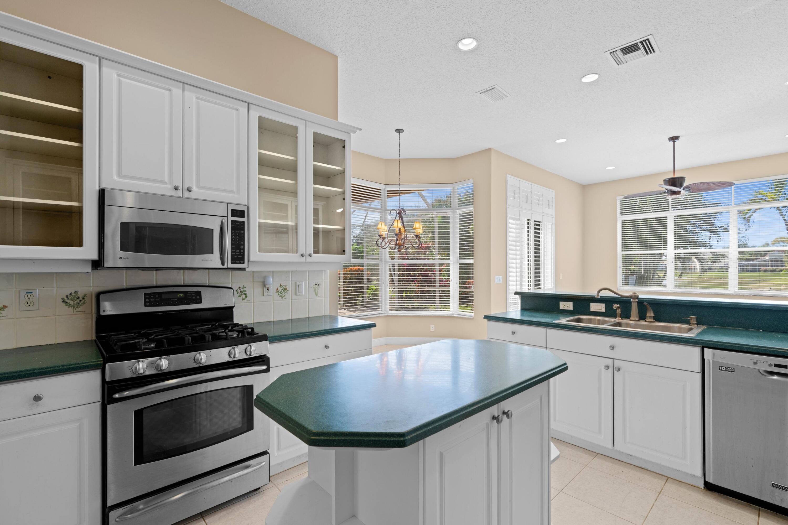 255 N Spoonbill Lane N