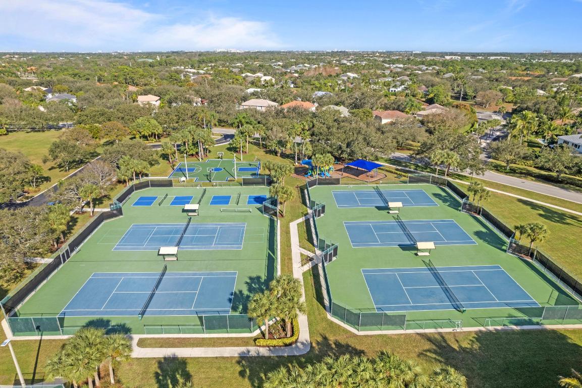 255 N Spoonbill Lane N