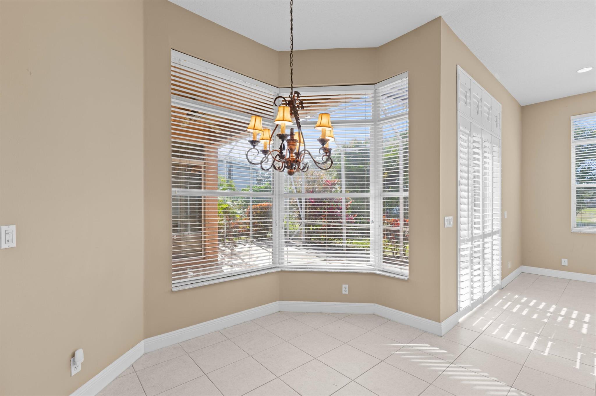 255 N Spoonbill Lane N