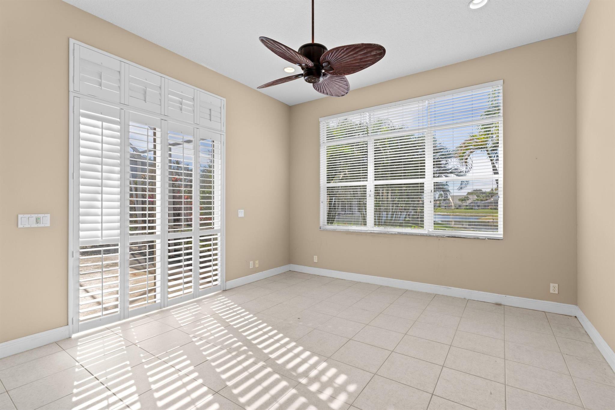 255 N Spoonbill Lane N