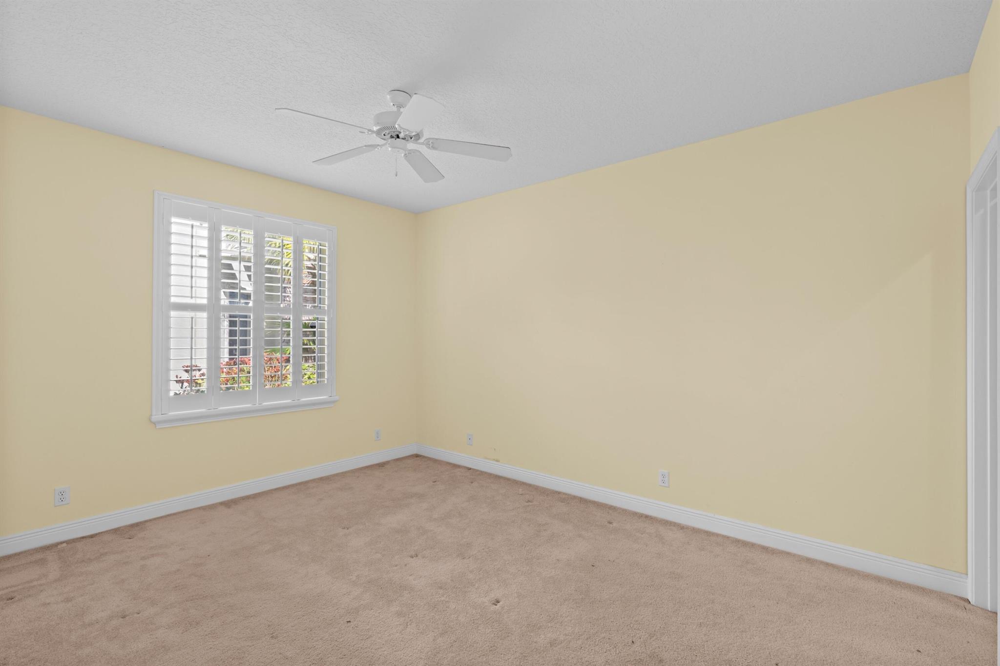 255 N Spoonbill Lane N