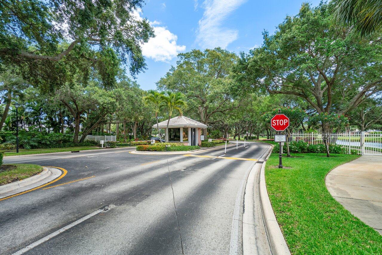 8334 Old Forest Road