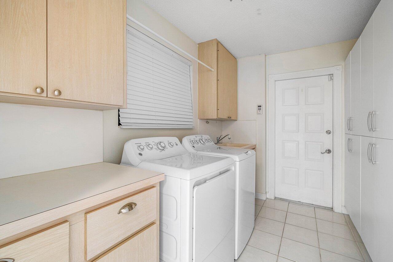 8334 Old Forest Road