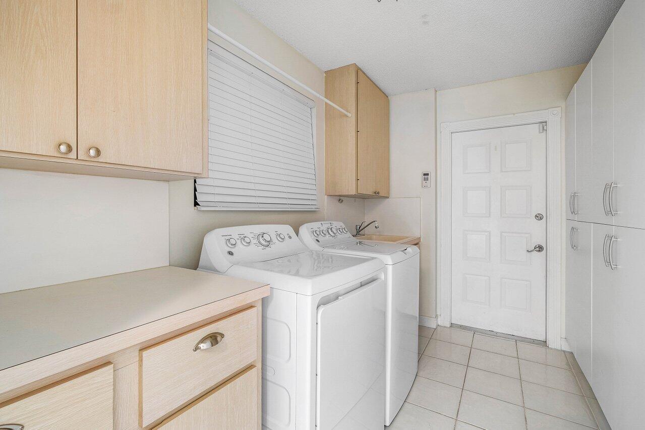 8334 Old Forest Road