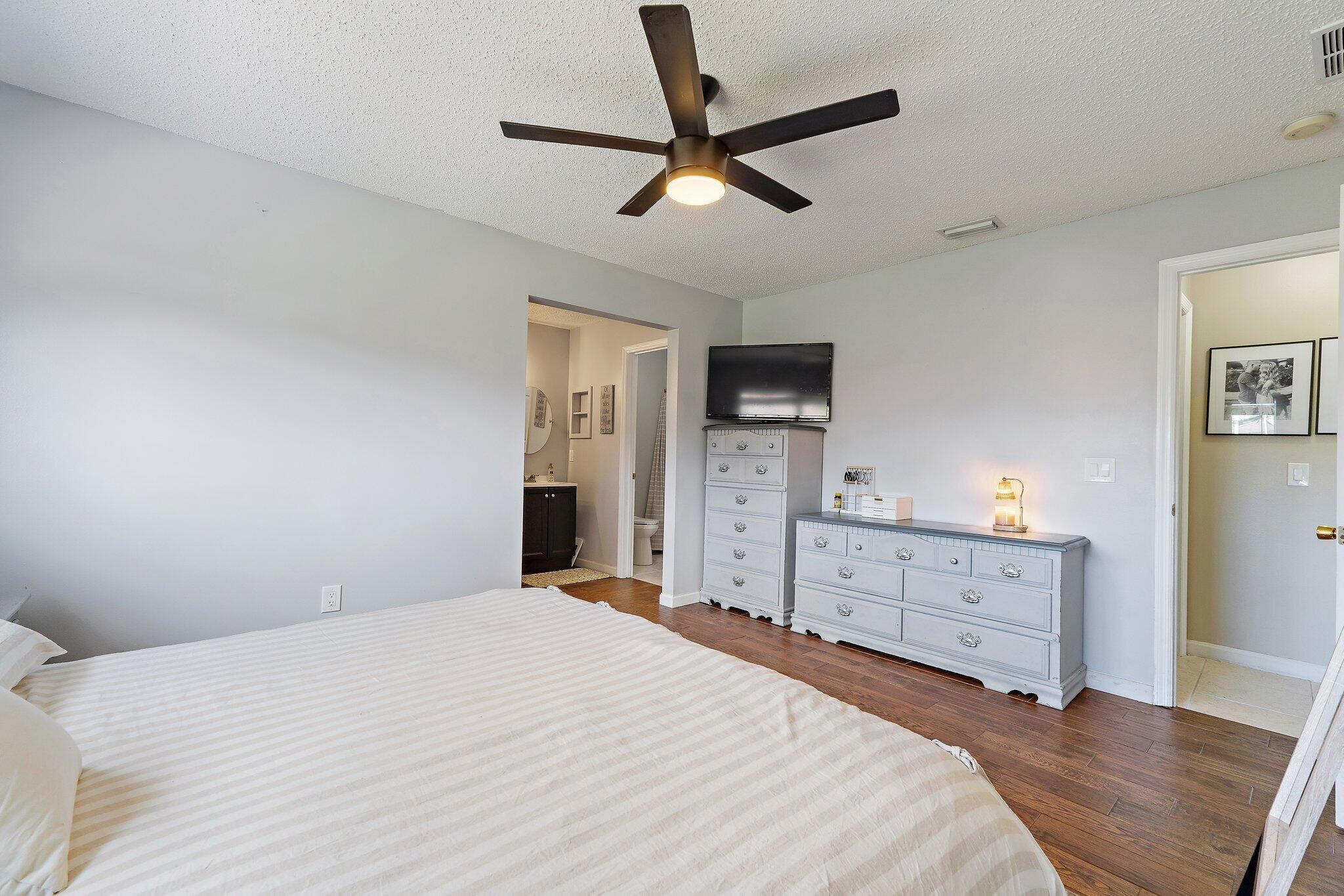 1433 SW Flounder Lane, Port St. Lucie