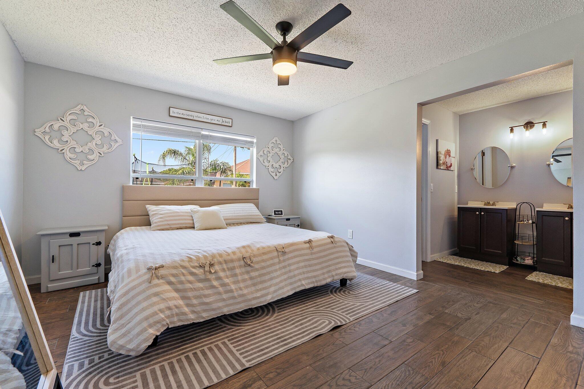 1433 SW Flounder Lane, Port St. Lucie