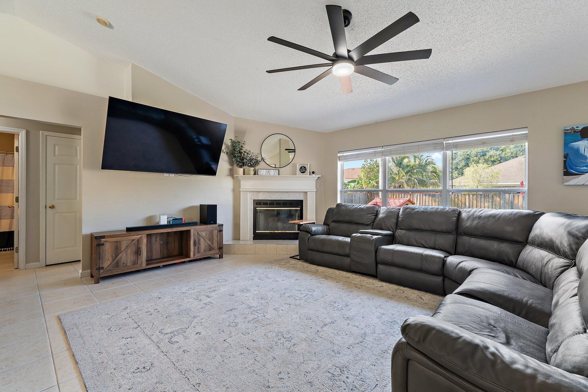 1433 SW Flounder Lane, Port St. Lucie