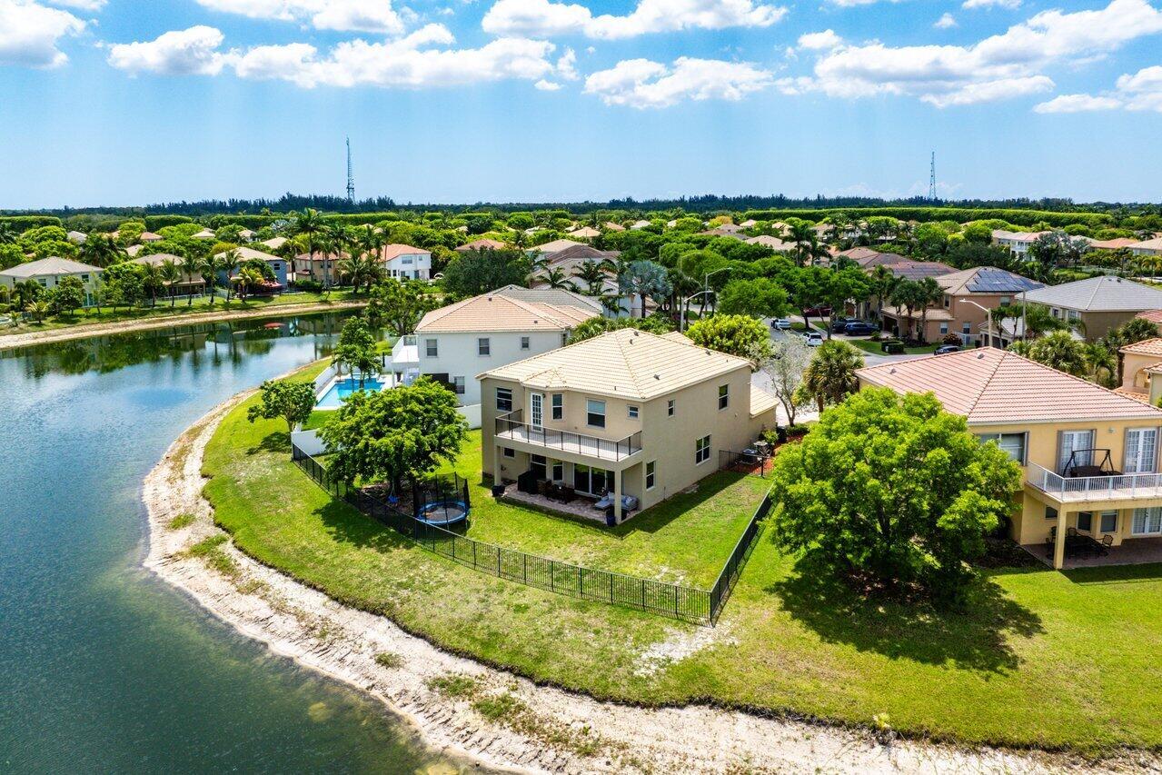 2261 Balsan Way