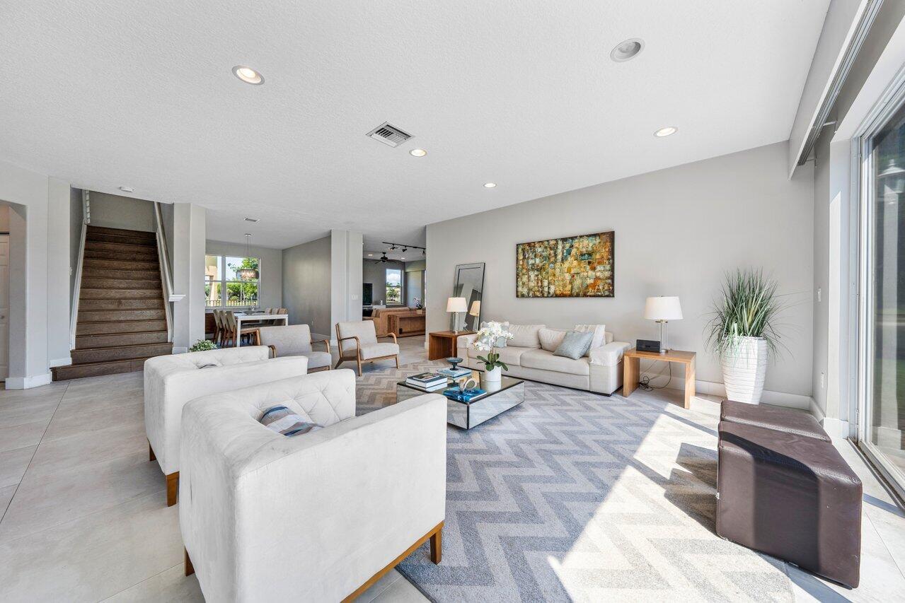 2261 Balsan Way