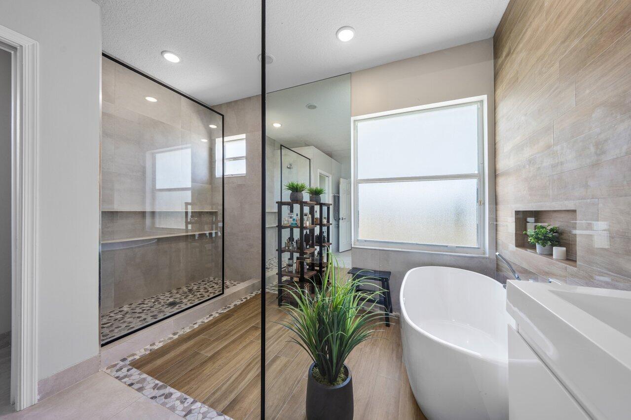 2261 Balsan Way
