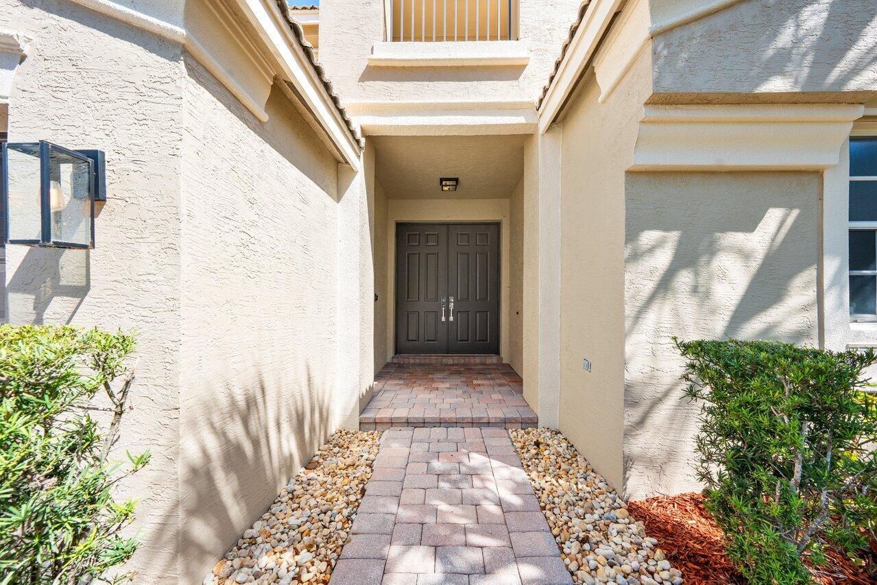 2261 Balsan Way