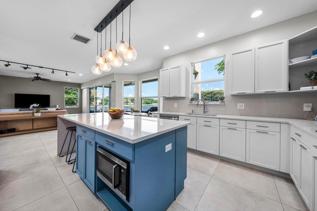 2261 Balsan Way