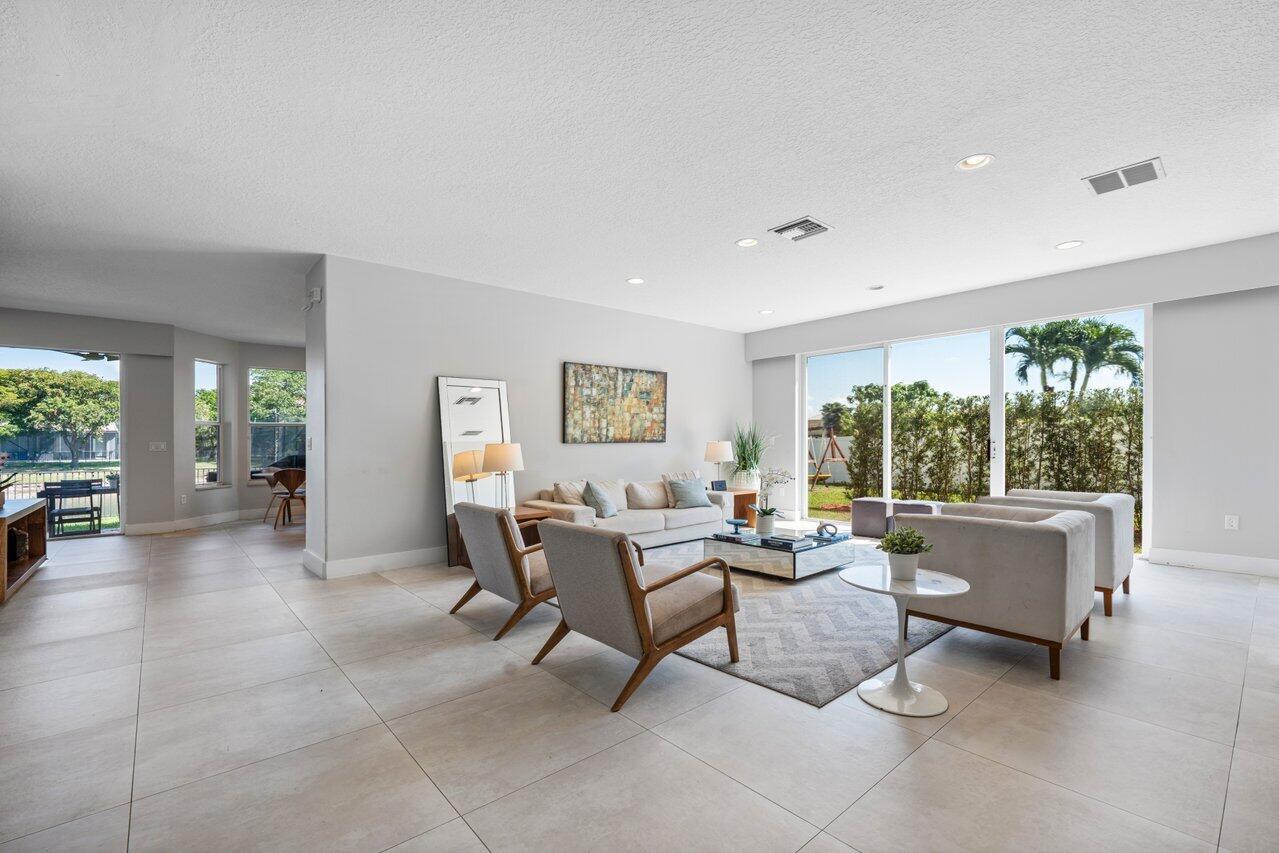 2261 Balsan Way