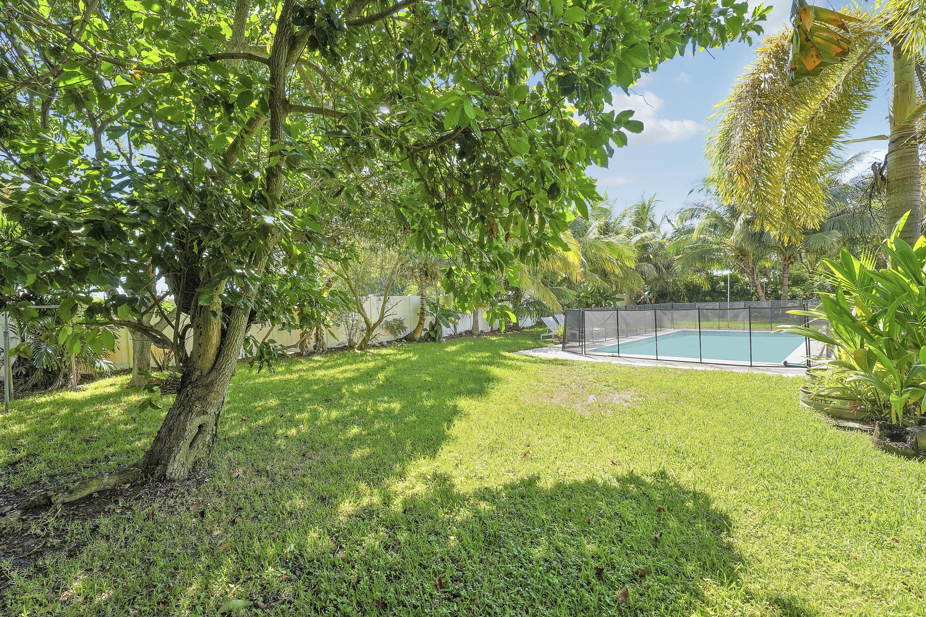 808 Country Club Drive