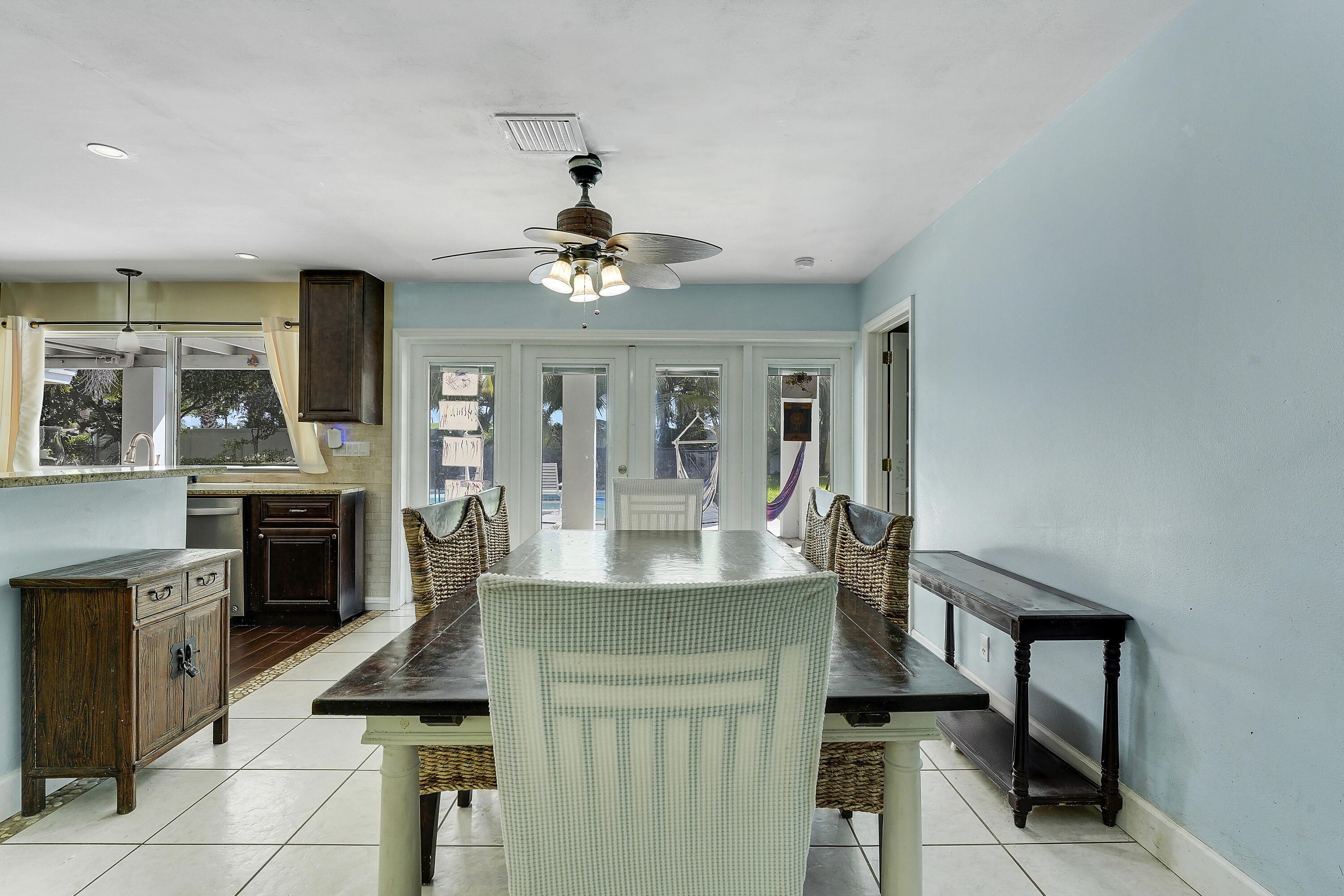 808 Country Club Drive