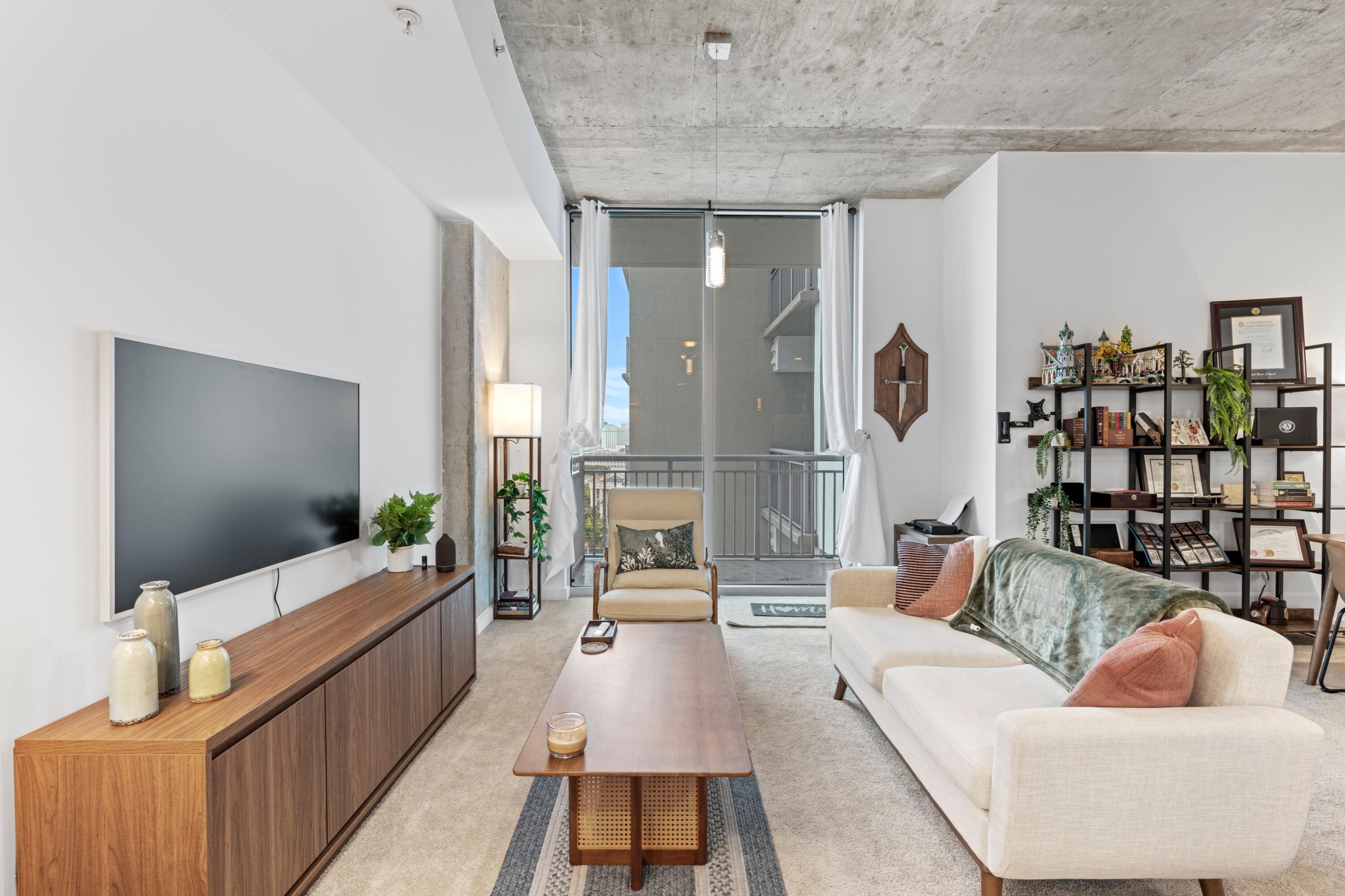 300 S Australian Avenue 1101