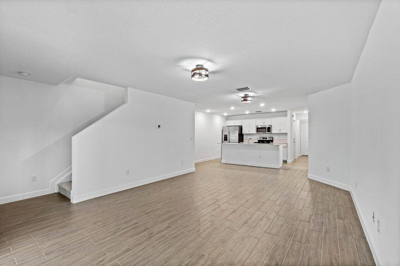 6001 Woods Edge Circle