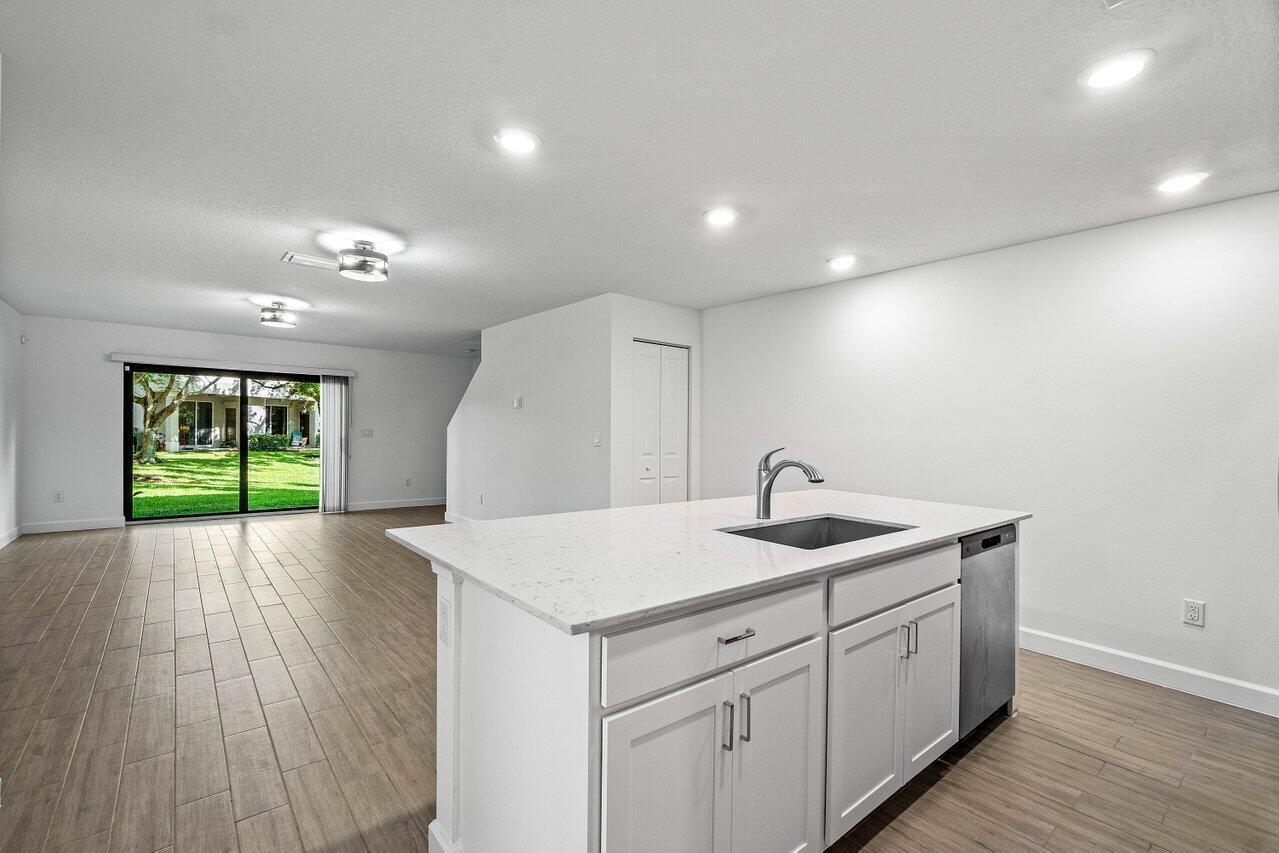 6001 Woods Edge Circle
