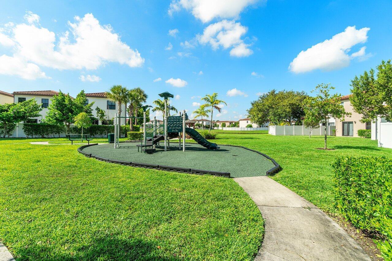 6001 Woods Edge Circle